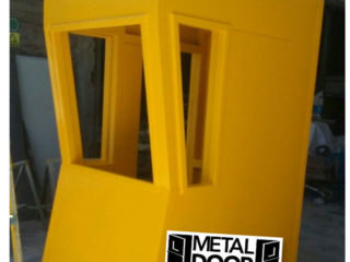 Caseta de Operario metalica con resistencia al fuego RF 120 Metaldoor